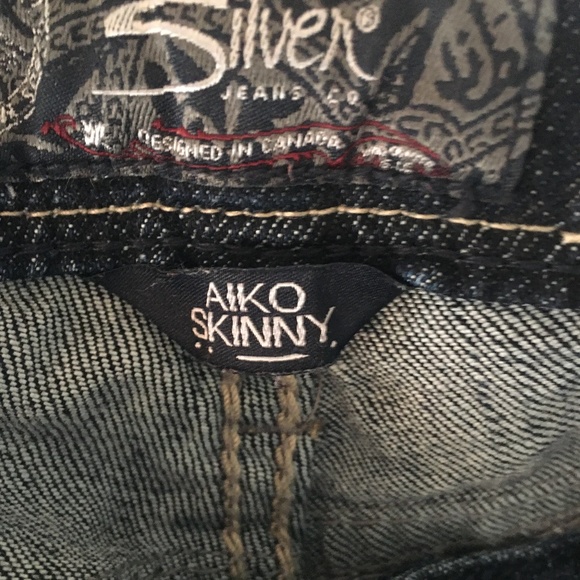 Silver Jeans - Picture 5 of 6